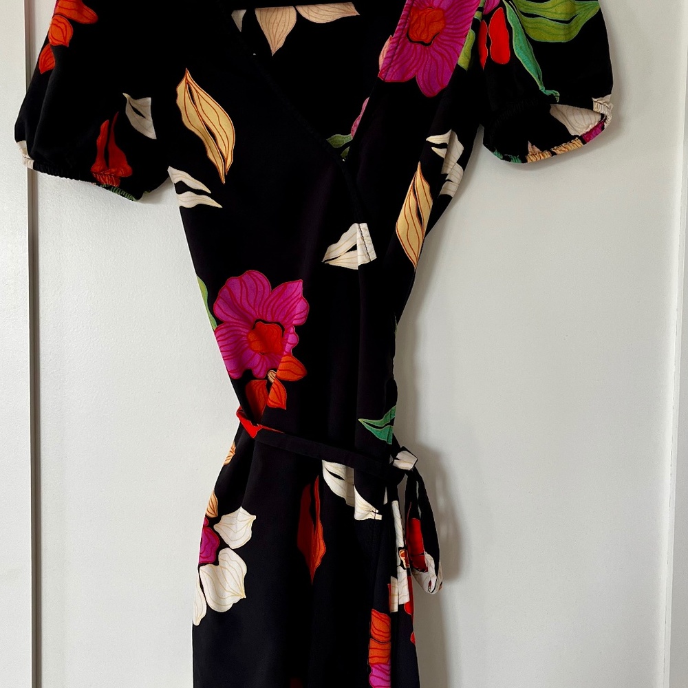 Billabong short wrap dress (xs)